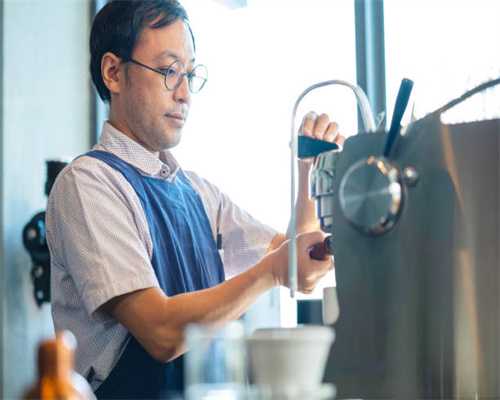 王者荣耀-搞笑吗？射手拿一红，法师拿一蓝？